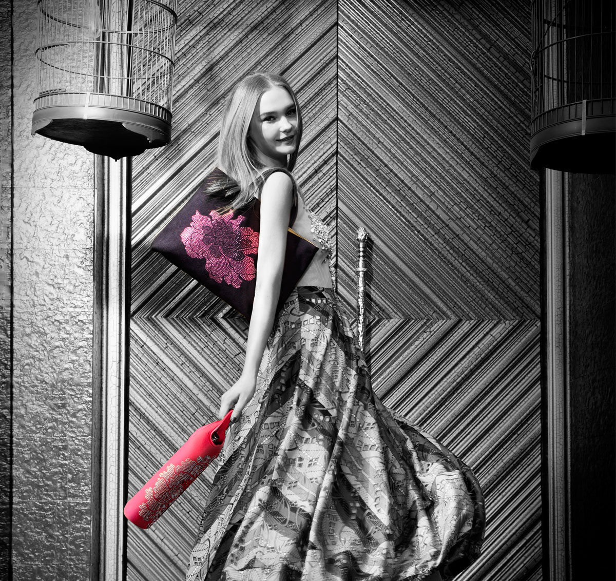 Grand Fashion Shinning Design