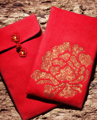 Good fortune series red fabric envelope <br> 【Crystal Peony】